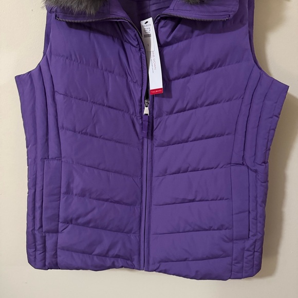 NWT Talbots Womens Purple Faux Fur Down Filled Vest Size Small Winter Outdoors - Picture 6 of 7